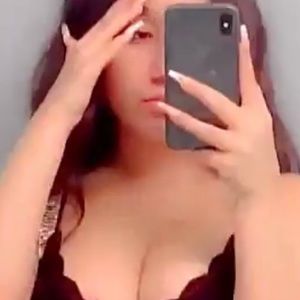 Meet your Posher, Alicia